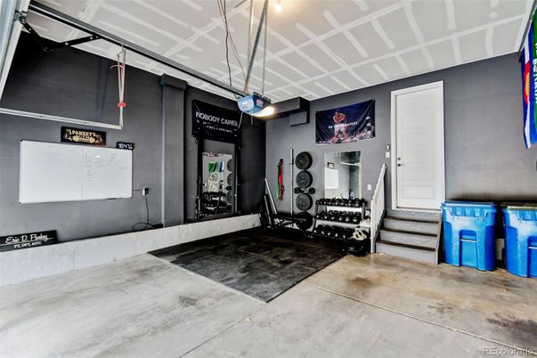 Garage, Interior