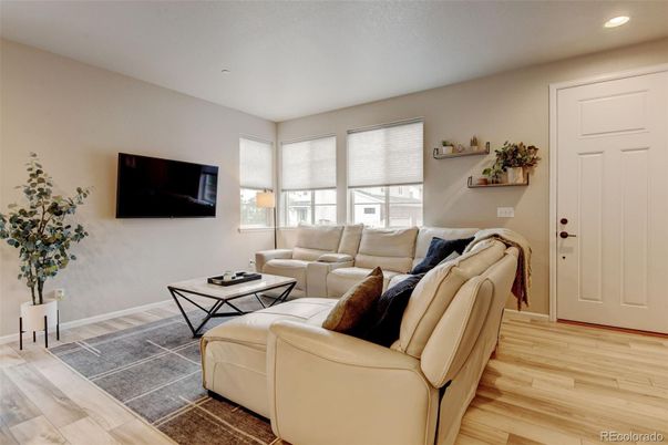 Interior, Living room, Recessed Lighting, Wood Texture Flooring