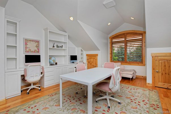Home Office, Interior, Recessed Lighting, Wood Texture Flooring
