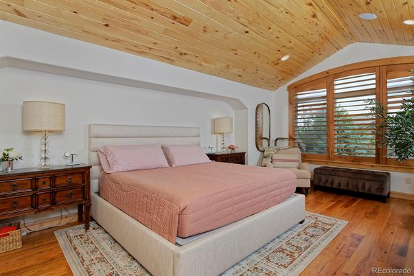 Bedroom, Interior, Recessed Lighting, Wooden Ceilings, Wood Texture Flooring