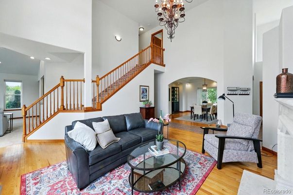 Chandelier, Dining room, Interior, Living room, Recessed Lighting, Wood Texture Flooring