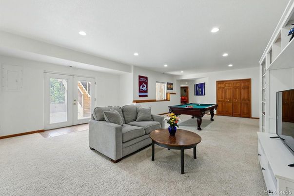 Billiard Table, Game Room, Interior, Recessed Lighting