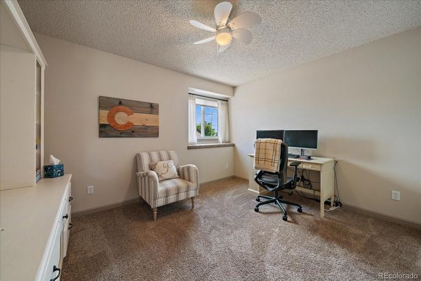Home Office, Interior