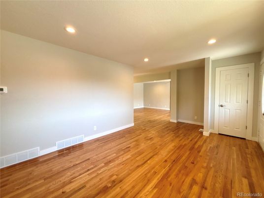 Empty room, Interior, Recessed Lighting, Wood Texture Flooring