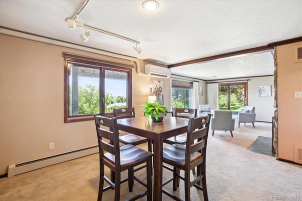Dining room, Interior, Recessed Lighting