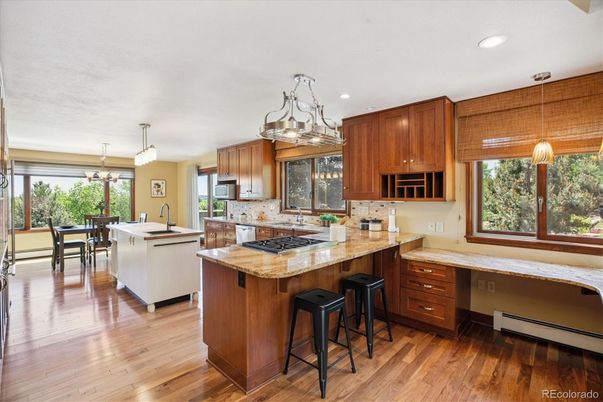 Dining room, Interior, Kitchen, Pendant Lights, Recessed Lighting, Wood Texture Flooring