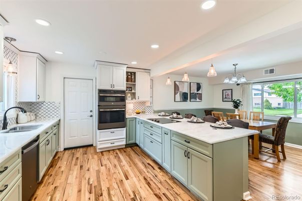 Dining room, Interior, Kitchen, Pendant Lights, Recessed Lighting, Wood Texture Flooring