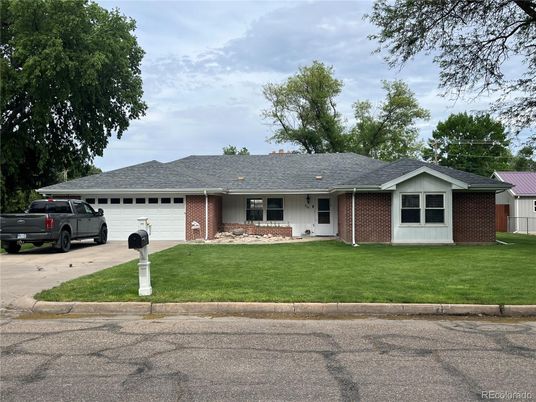 Attached, Exterior, Facade, Brick Facade, Ranch