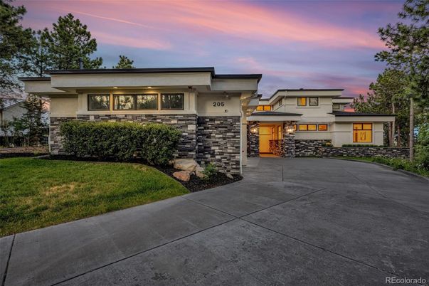 Attached, Backyard, Exterior, Facade, Modern