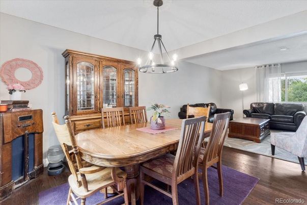Chandelier, Dining room, Interior, Living room, Pendant Lights, Wood Texture Flooring