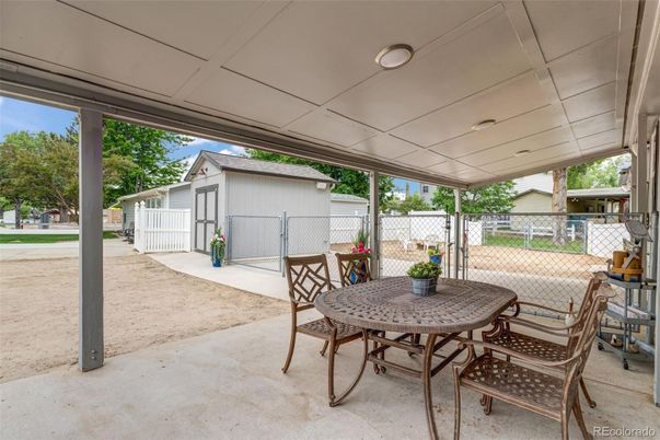 Detached Garage, Exterior