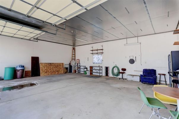 Garage, Interior