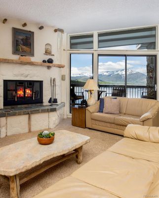 Fireplace, Interior, Living room, Water