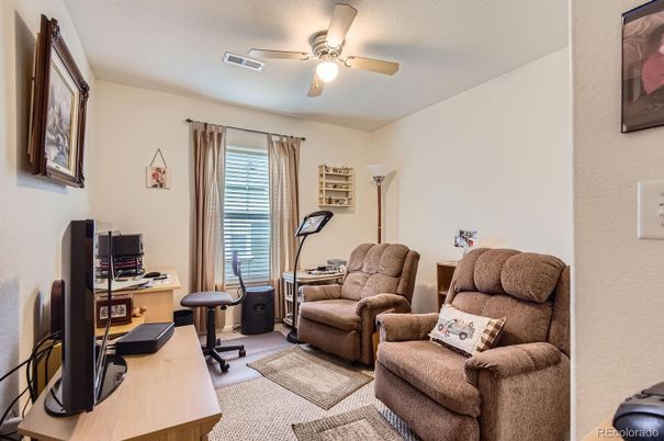 Home Office, Interior