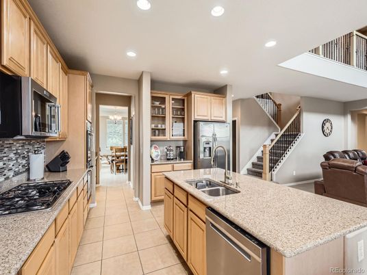 Dining room, Interior, Kitchen, Recessed Lighting, Stainless Steel Appliances