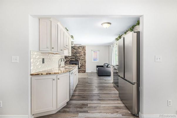 Fireplace, Interior, Kitchen, Wood Texture Flooring