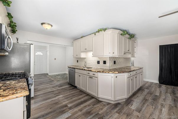 Interior, Kitchen, Wood Texture Flooring