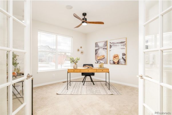 Home Office, Interior