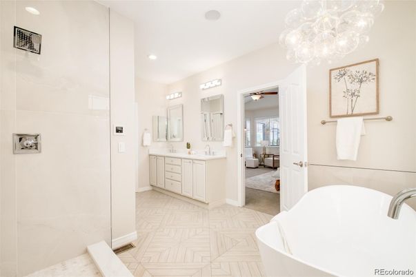 Bathroom, Dual Sink Vanities, Free Standing Baths, Interior, Recessed Lighting