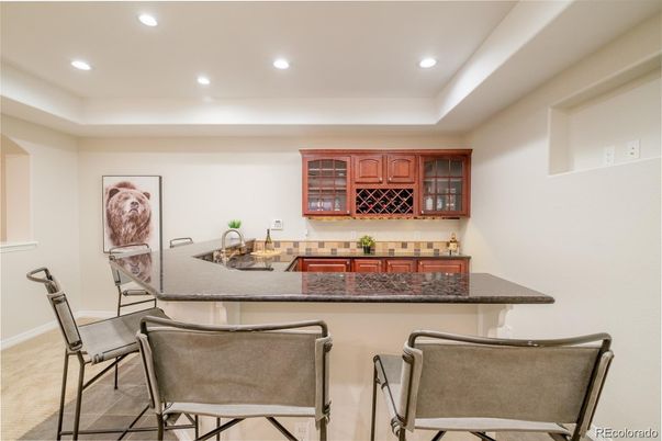 Dining room, Interior, Recessed Lighting