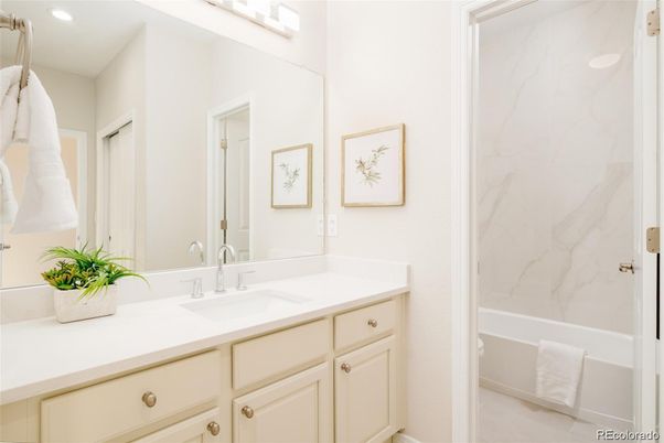 Bathroom, Interior, Marble Walls, Recessed Lighting