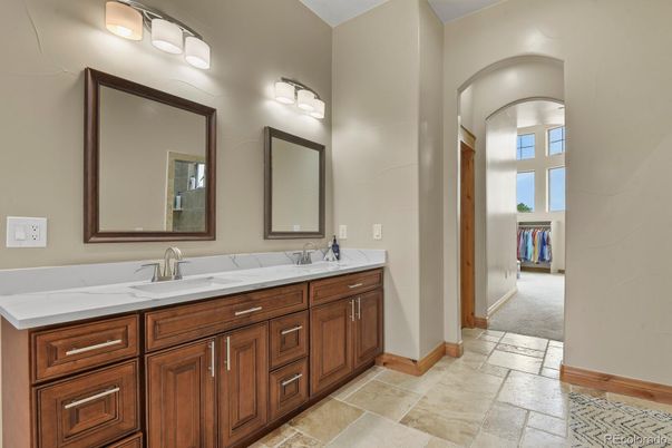 Bathroom, Dual Sink Vanities, Interior