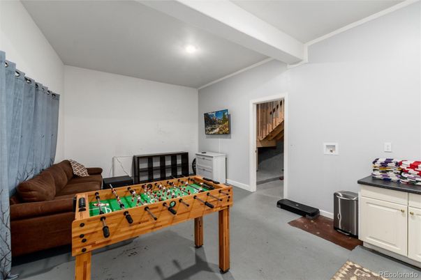 Game Room, Interior, Recessed Lighting