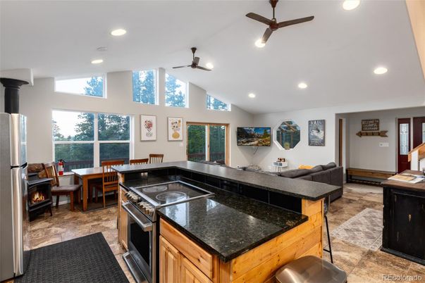 Dining room, Interior, Kitchen, Recessed Lighting