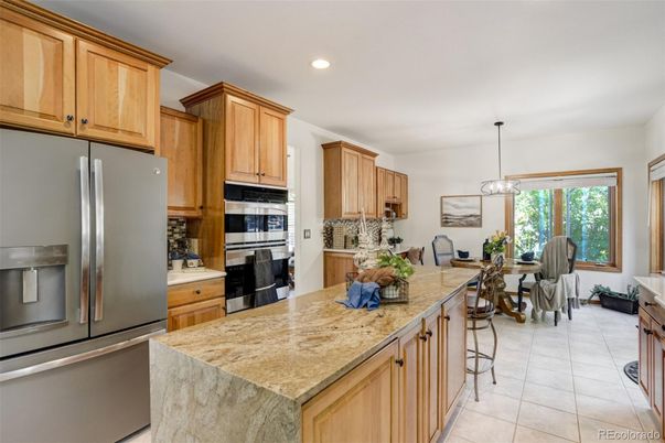 Dining room, Interior, Kitchen, Pendant Lights, Recessed Lighting, Stainless Steel Appliances