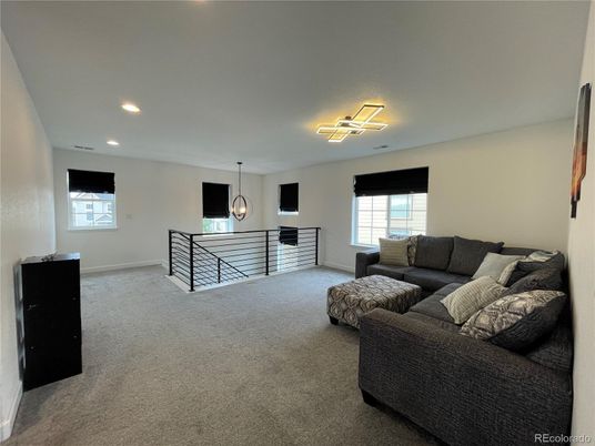 Interior, Living room, Pendant Lights, Recessed Lighting