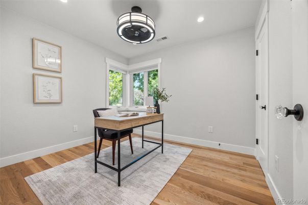 Home Office, Interior, Recessed Lighting, Wood Texture Flooring