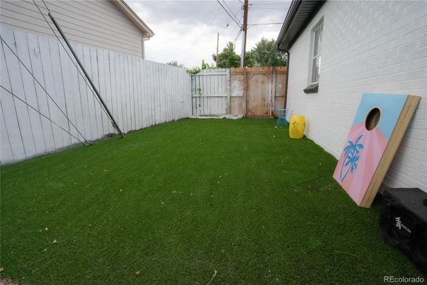 Backyard, Exterior