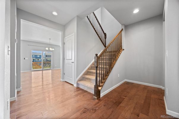 Empty room, Interior, Pendant Lights, Recessed Lighting, Wood Texture Flooring