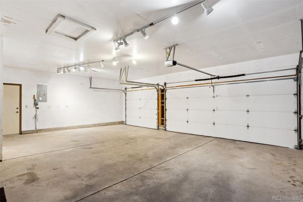 Garage, Interior