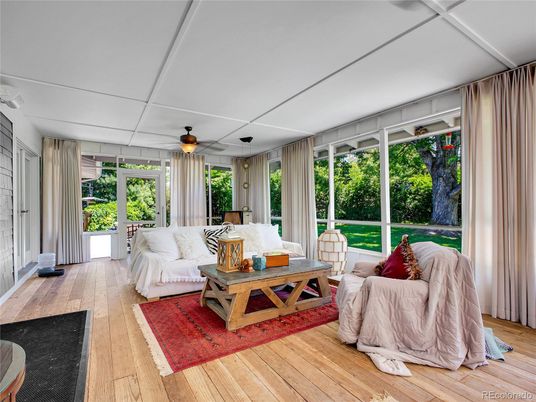 Interior, Living room, Sun Room, Wood Texture Flooring