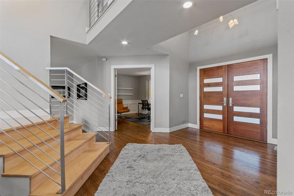 Interior, Recessed Lighting, Wood Texture Flooring