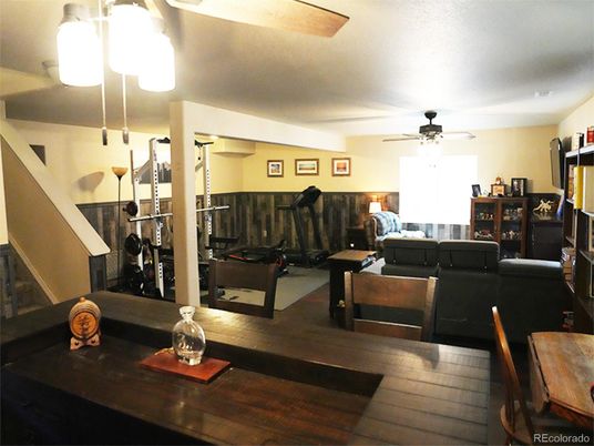 Fitness Equipment, Interior, Living room, Wood Texture Flooring