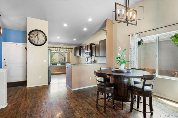 Dining room, Interior, Kitchen, Pendant Lights, Recessed Lighting, Wood Texture Flooring
