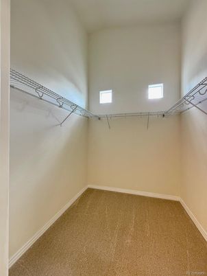 Empty room, Interior, Walk-in Closets