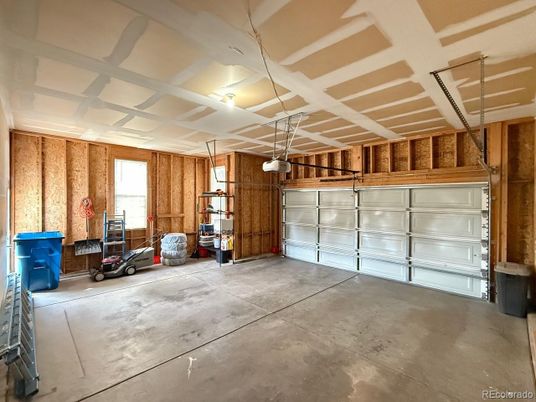 Garage, Interior