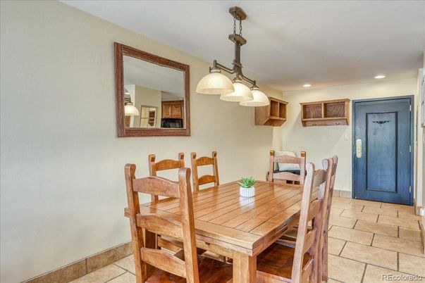 Dining room, Interior, Pendant Lights, Recessed Lighting