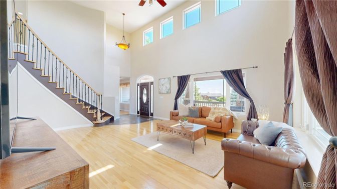 Interior, Living room, Pendant Lights, Wood Texture Flooring