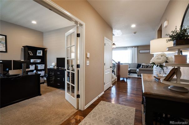 Home Office, Interior, Living room, Recessed Lighting, Wood Texture Flooring