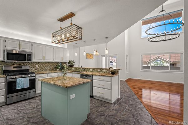 Interior, Kitchen, Pendant Lights, Wood Texture Flooring