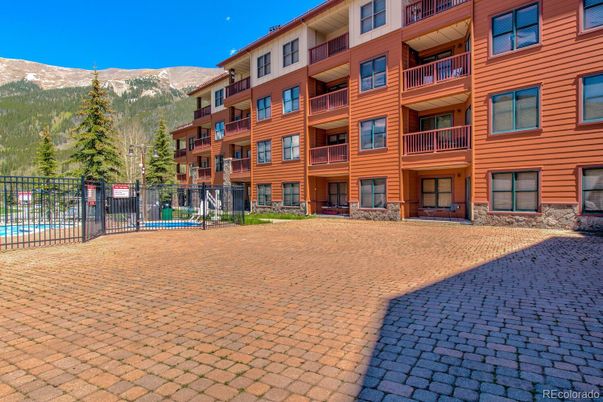 Exterior, Facade, Condo Building
