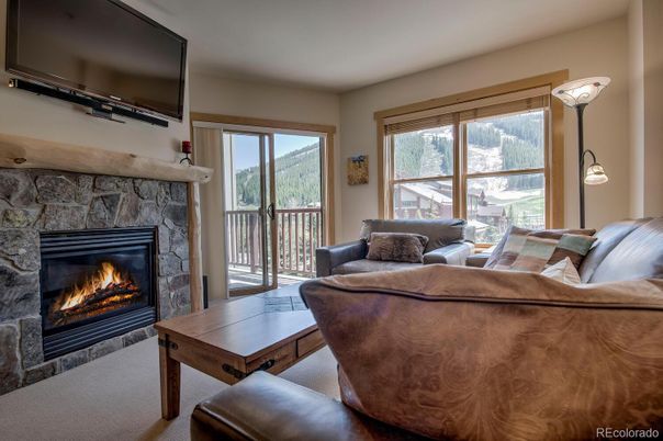 Fireplace, Interior, Living room
