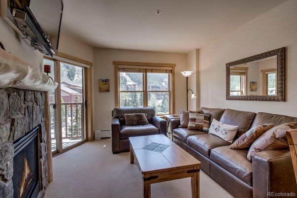 Fireplace, Interior, Living room