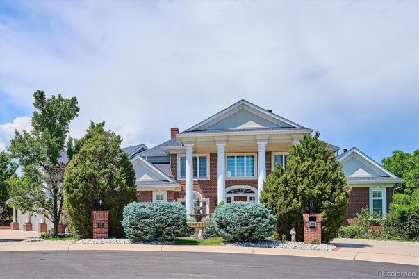 Exterior, Facade, Brick Facade, Queen Anne Victorian