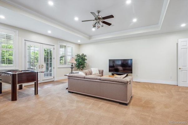 Game Room, Interior, Living room, Recessed Lighting