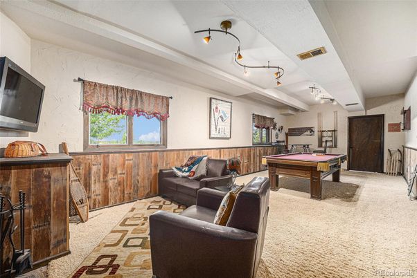 Billiard Table, Game Room, Interior